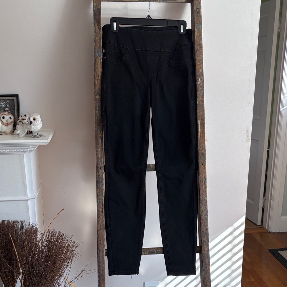 Rock & Republic Black Skinny Jeans